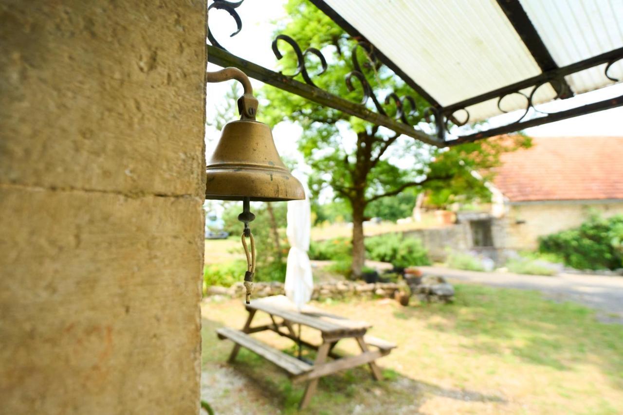 Hotel La Ferme De Roquedure Montfaucon  Exterior foto